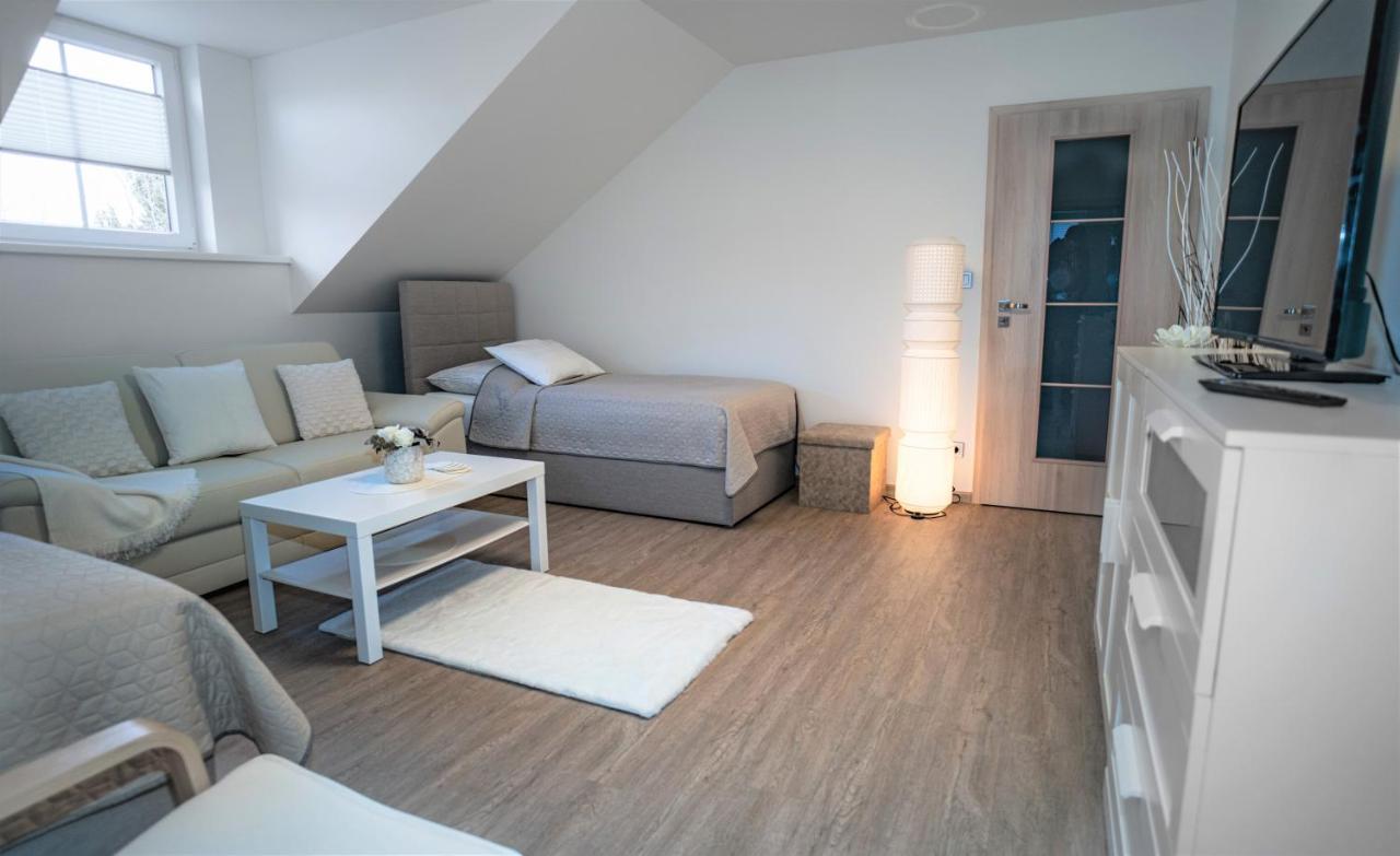 Apartmanovy Dum Sklipek Trutnov Exterior photo