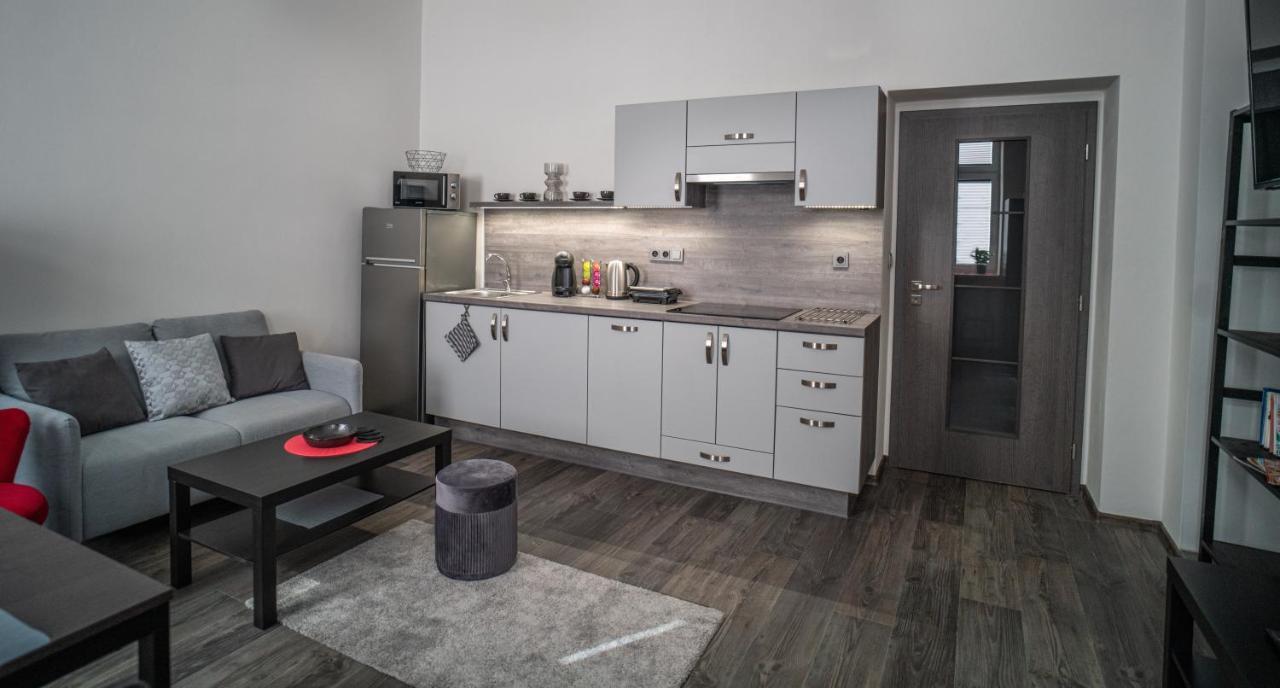 Apartmanovy Dum Sklipek Trutnov Exterior photo