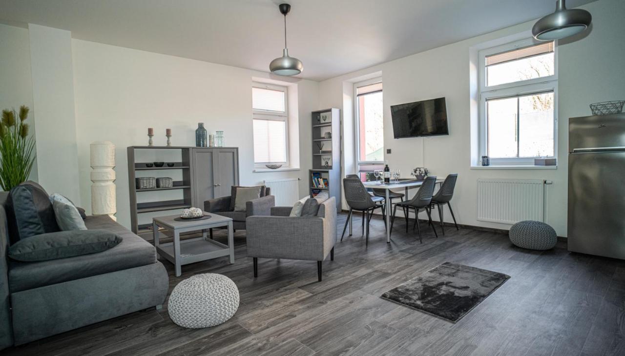 Apartmanovy Dum Sklipek Trutnov Exterior photo