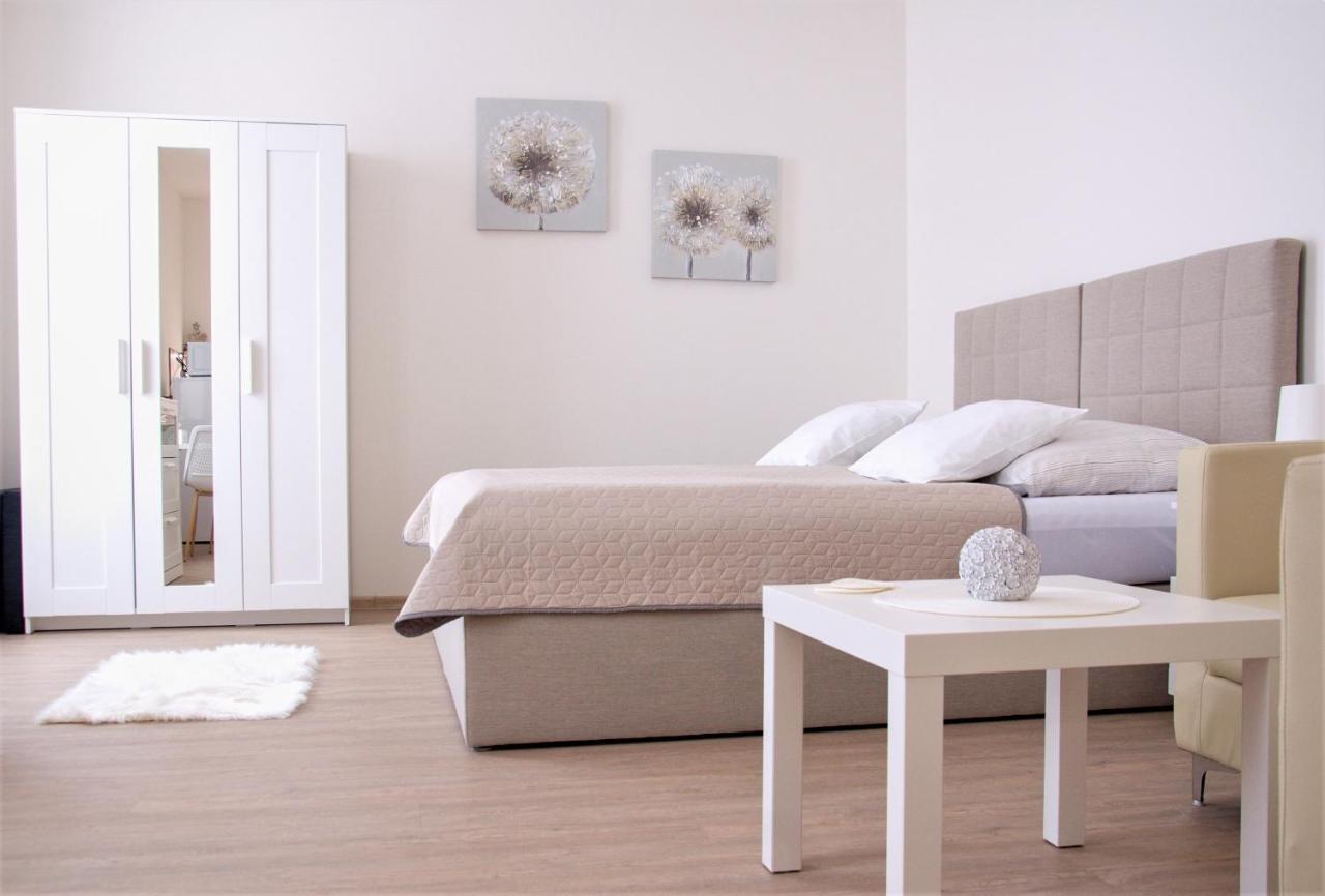 Apartmanovy Dum Sklipek Trutnov Exterior photo