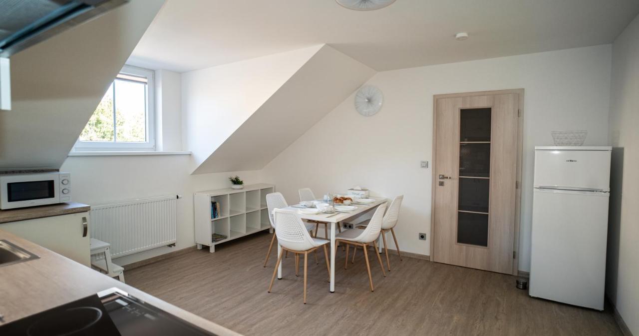 Apartmanovy Dum Sklipek Trutnov Exterior photo