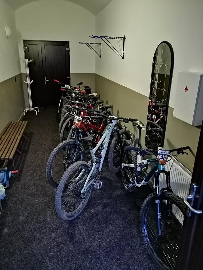 Apartmanovy Dum Sklipek Trutnov Exterior photo