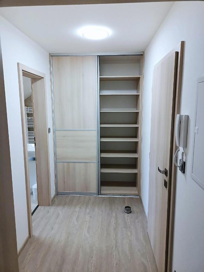 Apartmanovy Dum Sklipek Trutnov Exterior photo